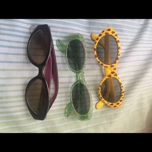 Bundle of girl's sunglasses